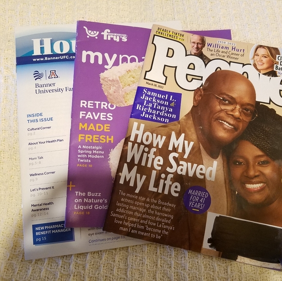 3 Magazines Bundle 1  People Magazine March 28, 2022 issue1  My Frys Magazi - Picture 11 of 11